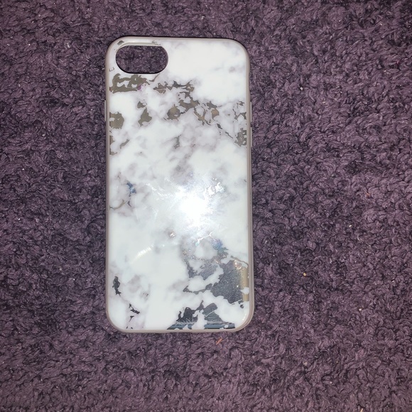 iPhone 6s case - Picture 3 of 3